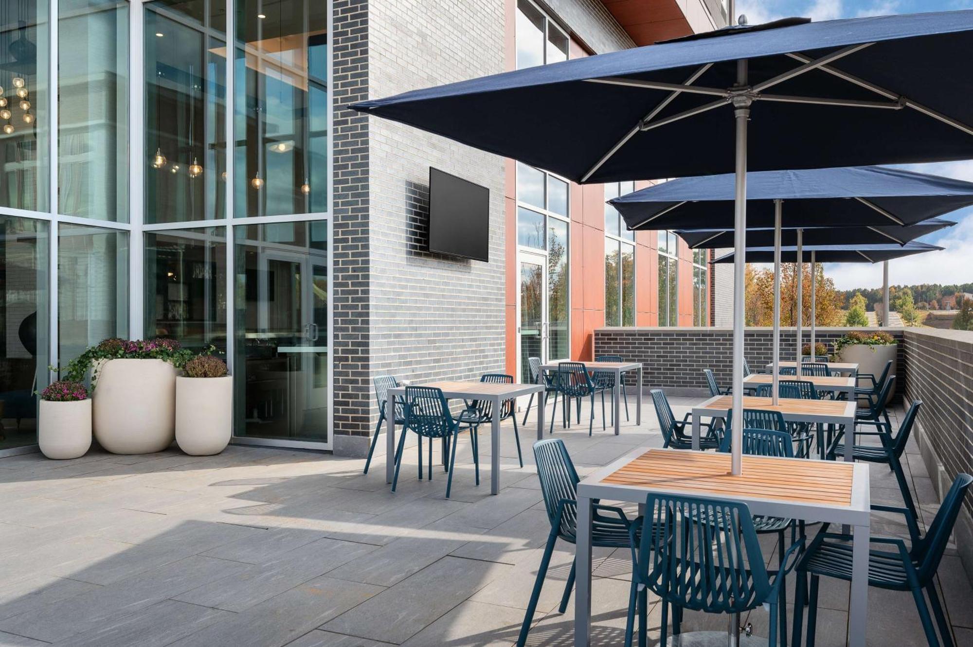 Hampton Inn & Suites By Hilton Pittsboro エクステリア 写真