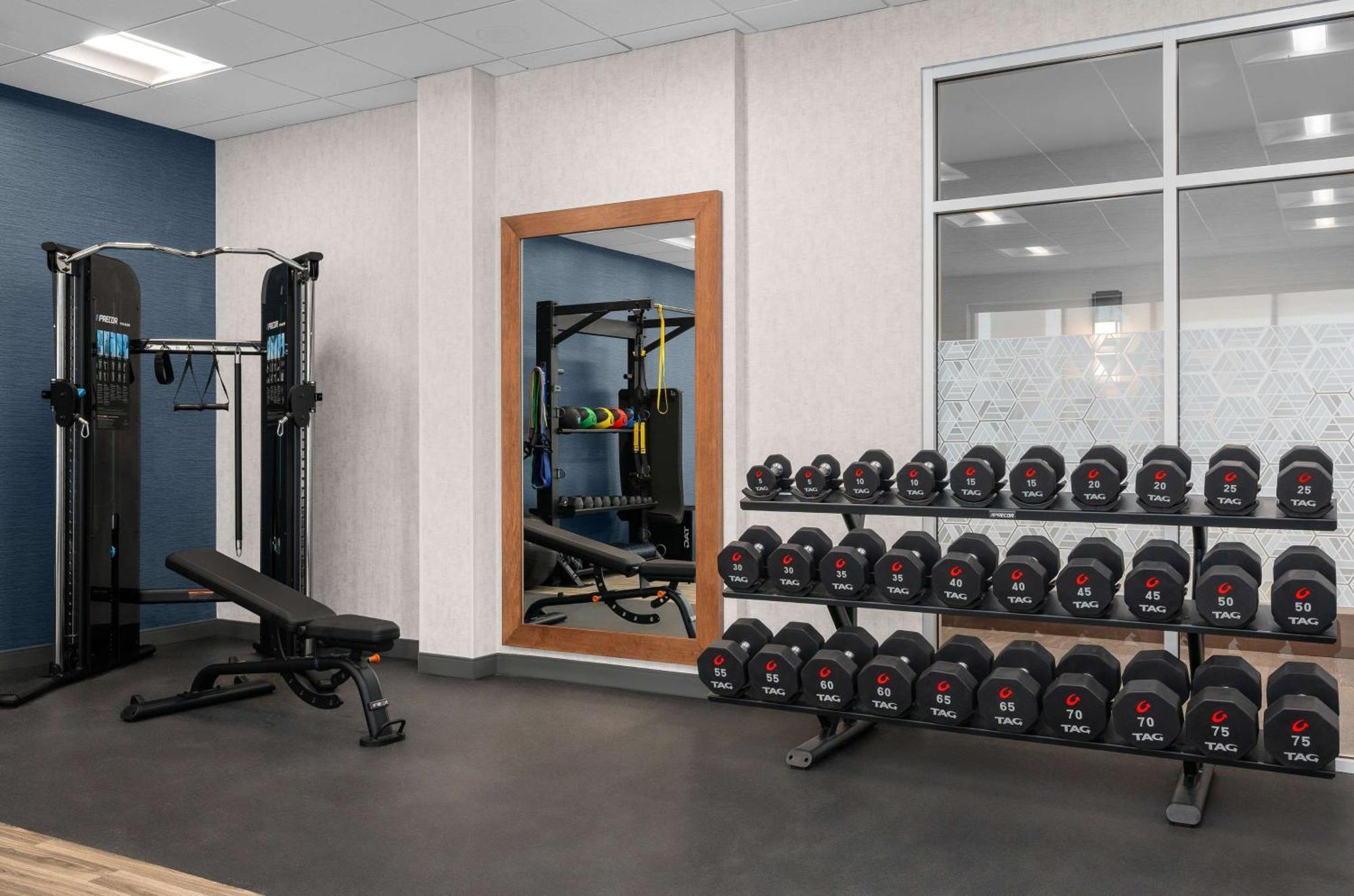 Hampton Inn & Suites By Hilton Pittsboro エクステリア 写真